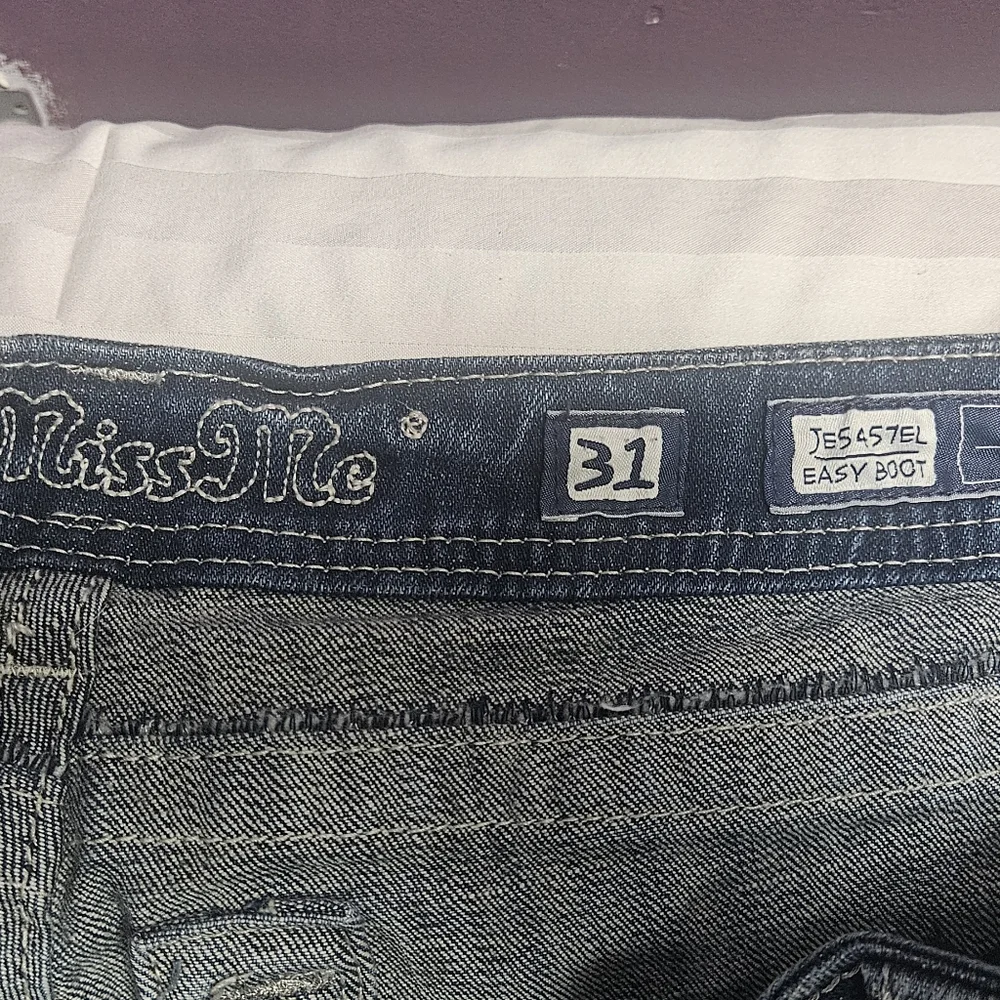 Miss Me Easy Boot Jean - Picture 4 of 4